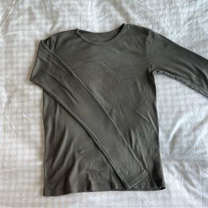 Brandy Melville Leah Basic Top in Olive Green